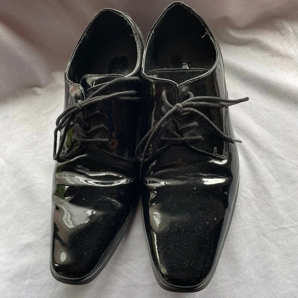 Calvin Klein men's black patent leather dress shoes‎ size 8.5 Lace Up Preppy